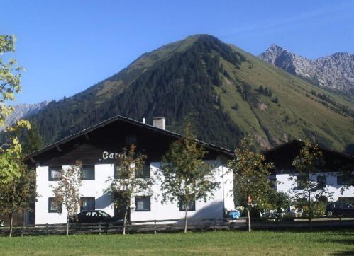 Gastehaus-Pension Caroline Berwang Exterior photo