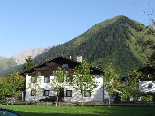 Gastehaus-Pension Caroline Berwang Exterior photo